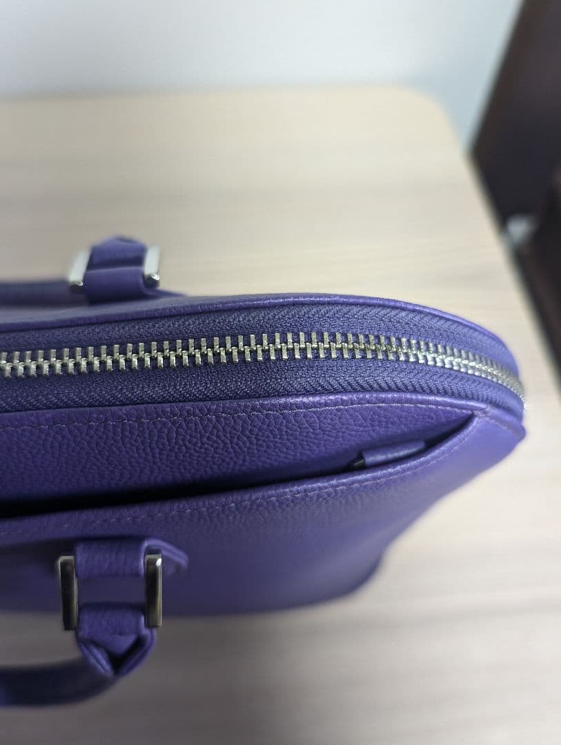 美品　限定色　Business Leather Factory　ブガッティバッグ