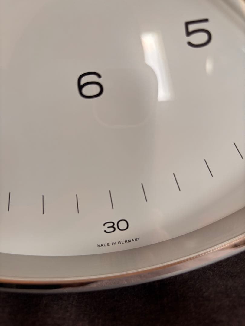ユンハンス　JUNGHANS　掛け時計 　マックスビル　30cm　アラビア数字