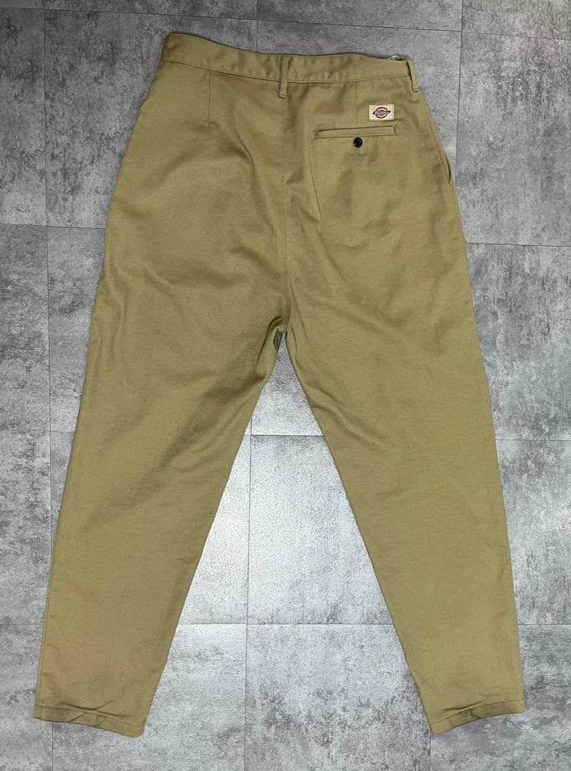 ok.soon×dickies コラボチノ［2タックテーパード］ベージュ