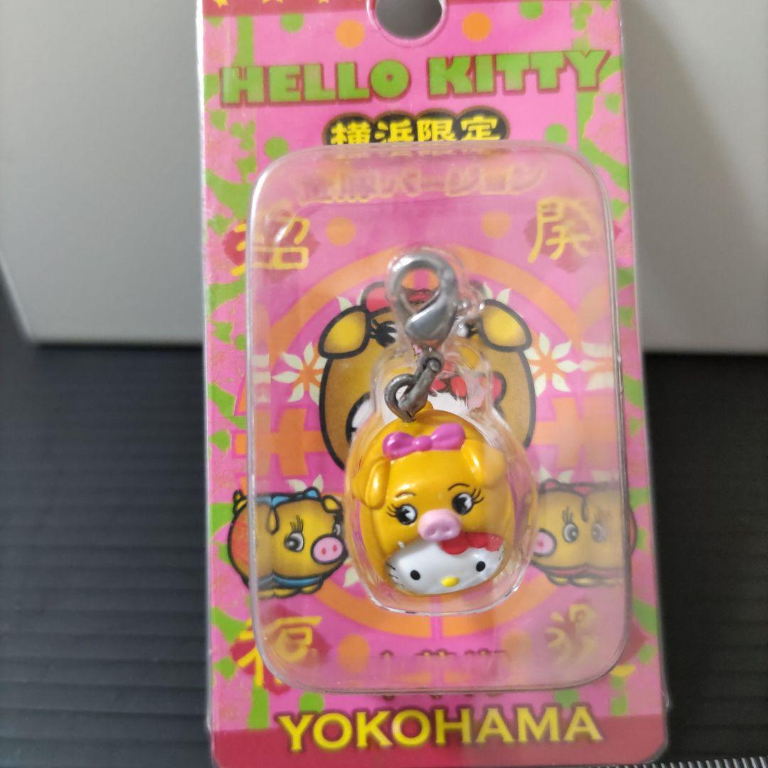 ハローキティ横浜限定開運招福金豚バージョン