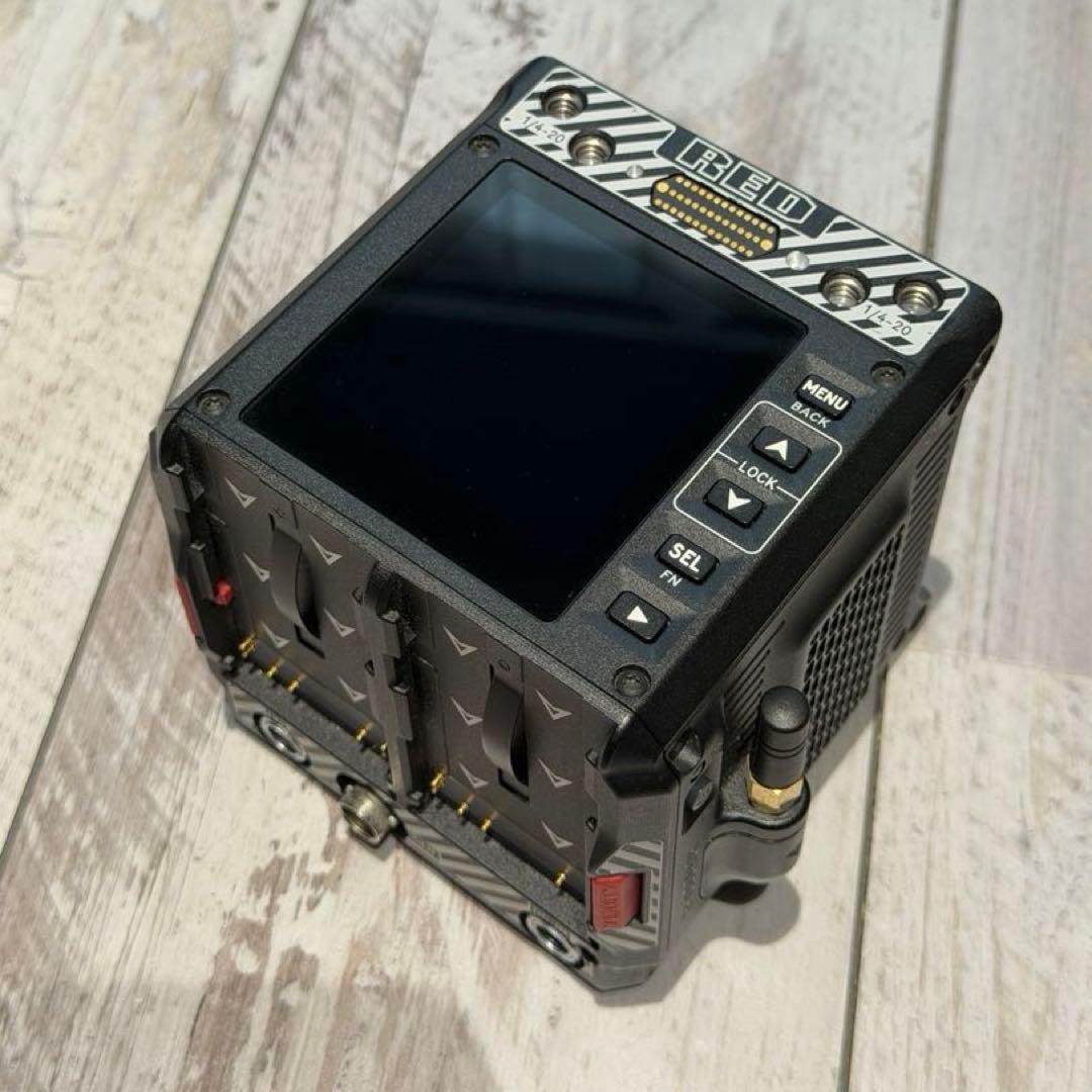 RED KOMODO 6K＋smallHD RED対応モニター付【即撮セット】
