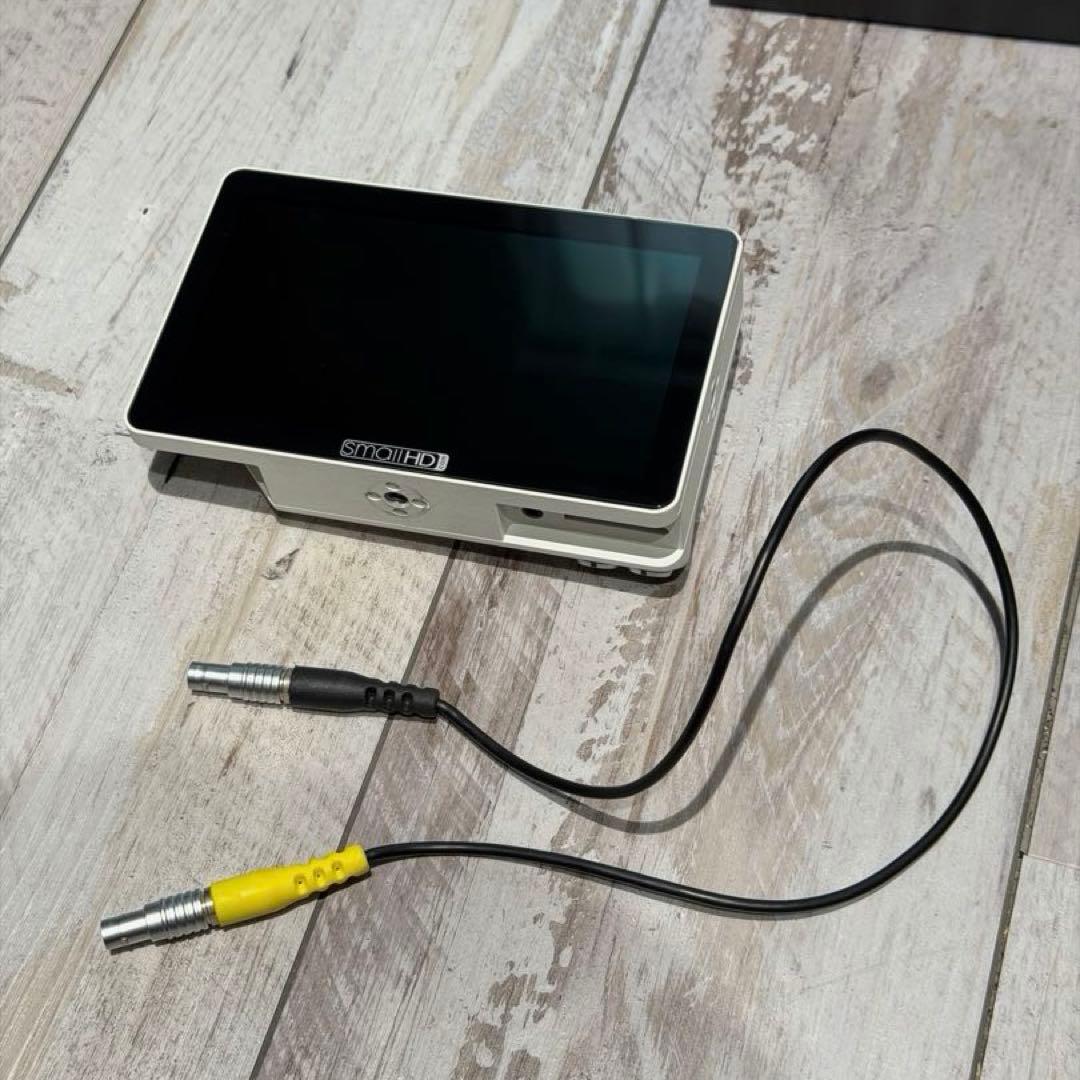 RED KOMODO 6K＋smallHD RED対応モニター付【即撮セット】