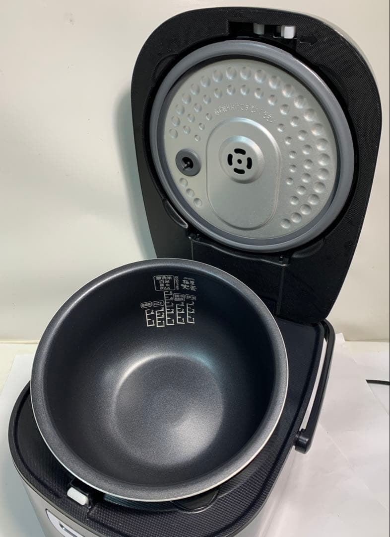 IRIS OHYAMA IHジャー炊飯器 RC-IK50-B 2023年製
