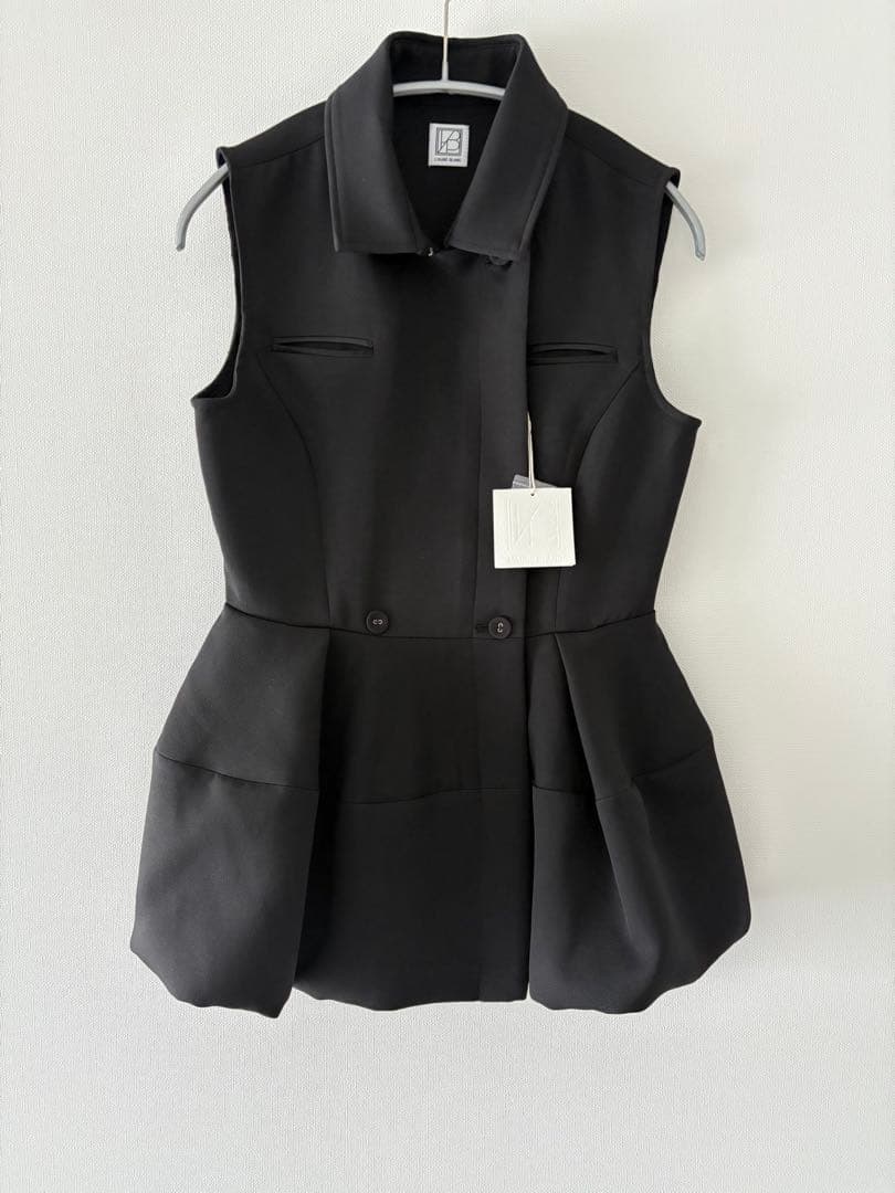 【新品タグ付き】LAUBEBLANC balloon peplum tops