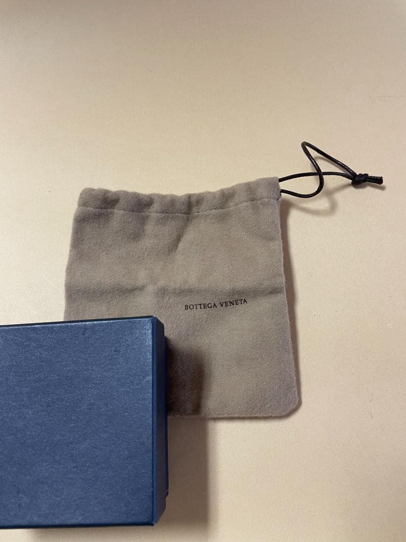 ボッテガヴェネタ・２連イントレチャート・ブラックレザーブレスレット