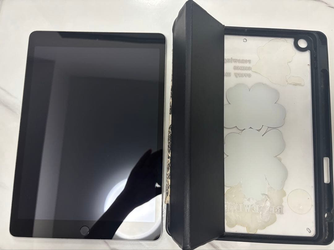 【新品に近い美品】Apple iPad(第9世代)スペースグレー 64GB 本体