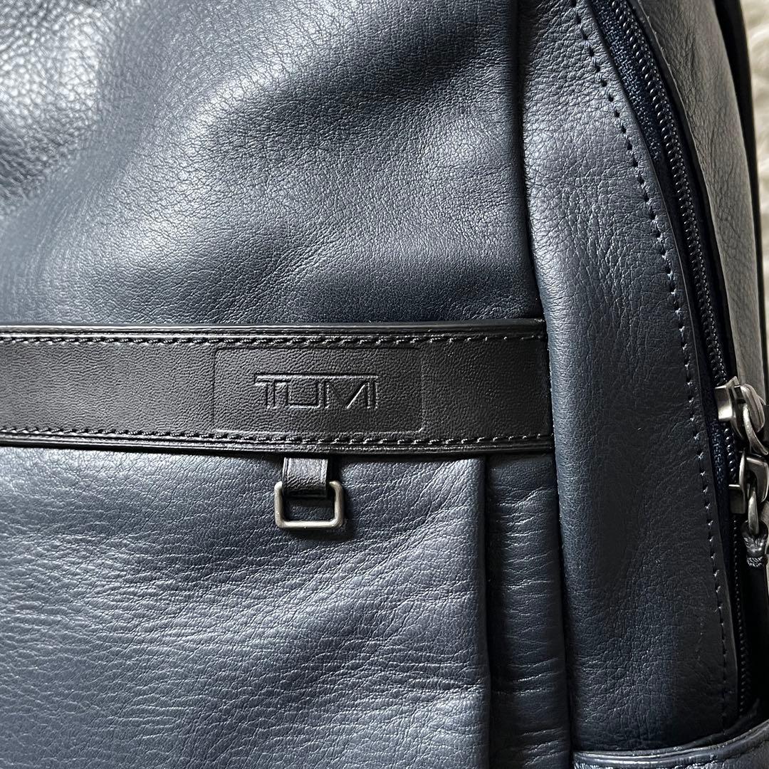 未使用✨TUMIトゥミ　ビジネスリュック　69780NVY ネイビー　レザー