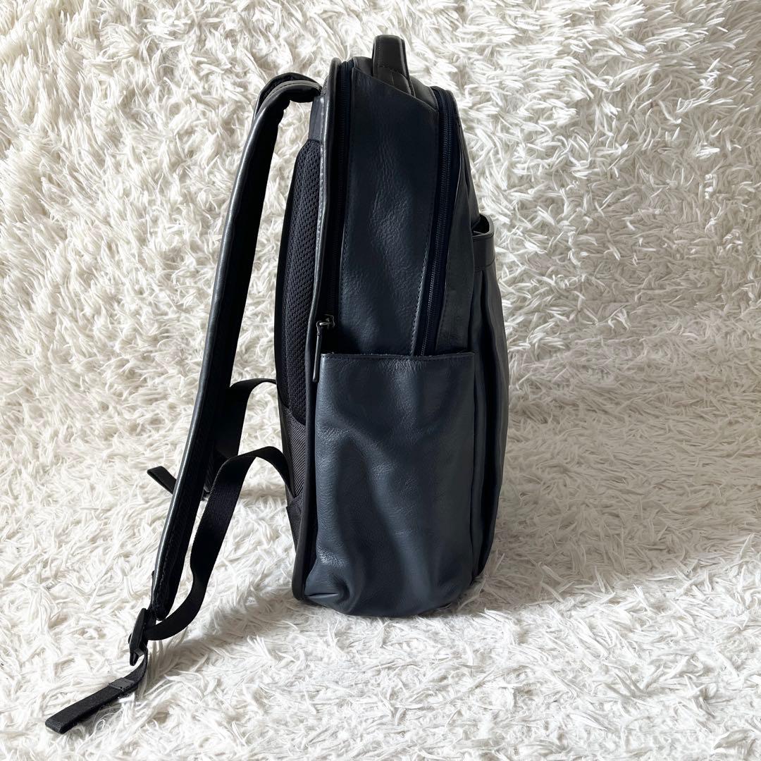 未使用✨TUMIトゥミ　ビジネスリュック　69780NVY ネイビー　レザー