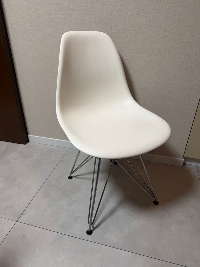 【正規品】【送料込み】イームズシェルチェア Herman Miller製