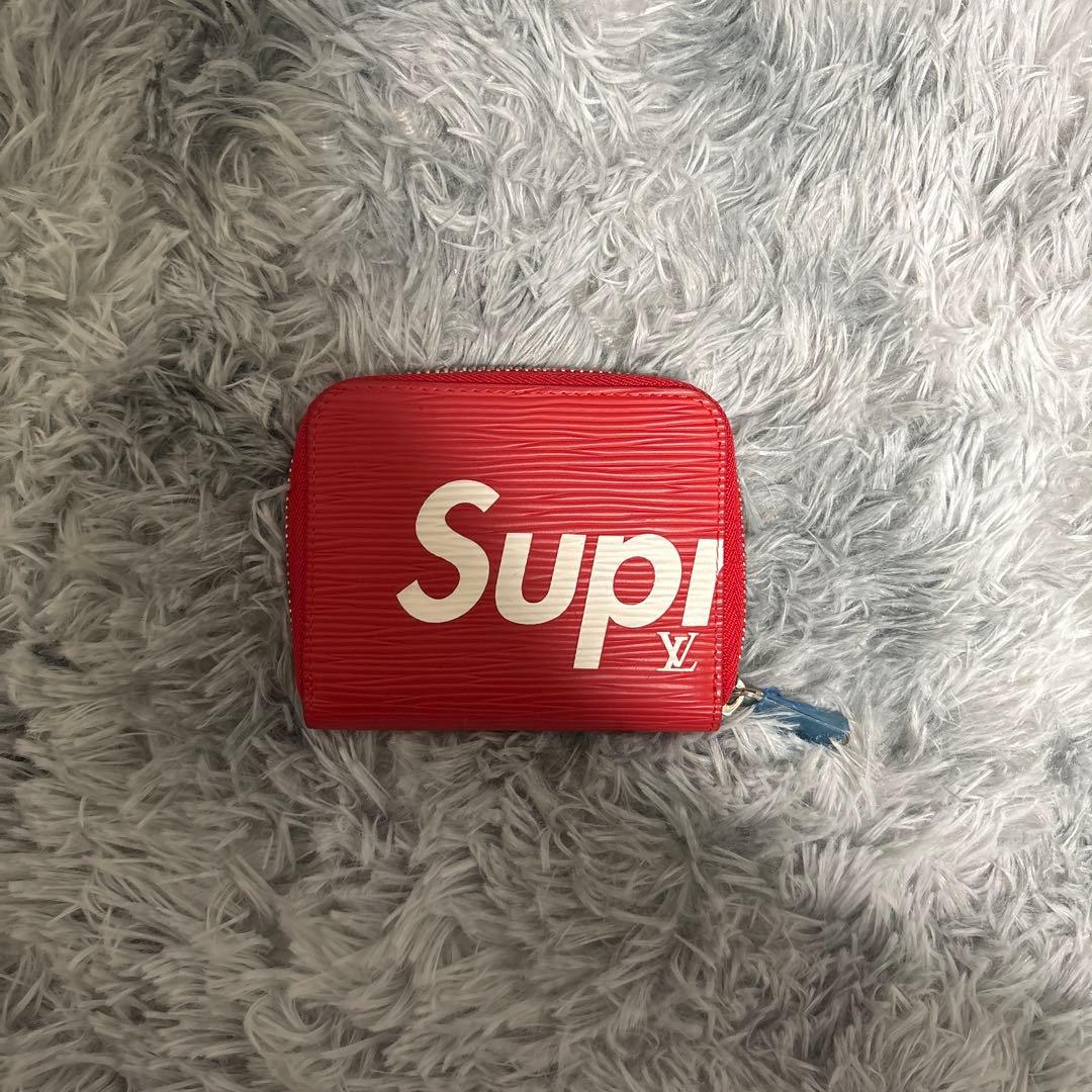 Louis Vuitton Supreme ケース