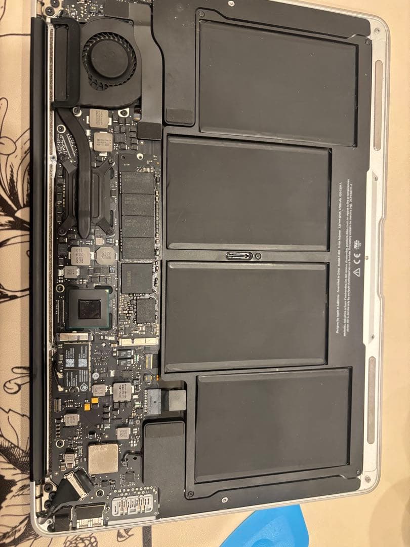 Apple MacBook Air シルバー 充電器付き