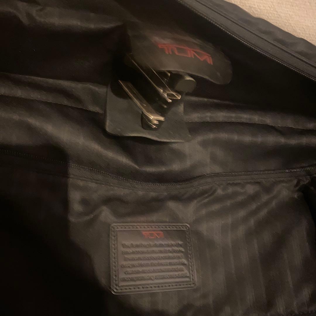 TUMI ガーメント・バッグ・トライフォールド・キャリーオン