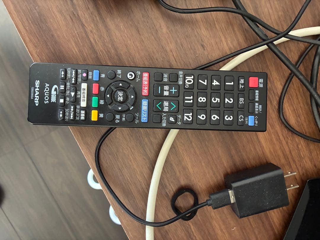 SHARP 液晶カラーテレビ 本体　LC-32S5. 西船橋駅周辺引き取りも可能