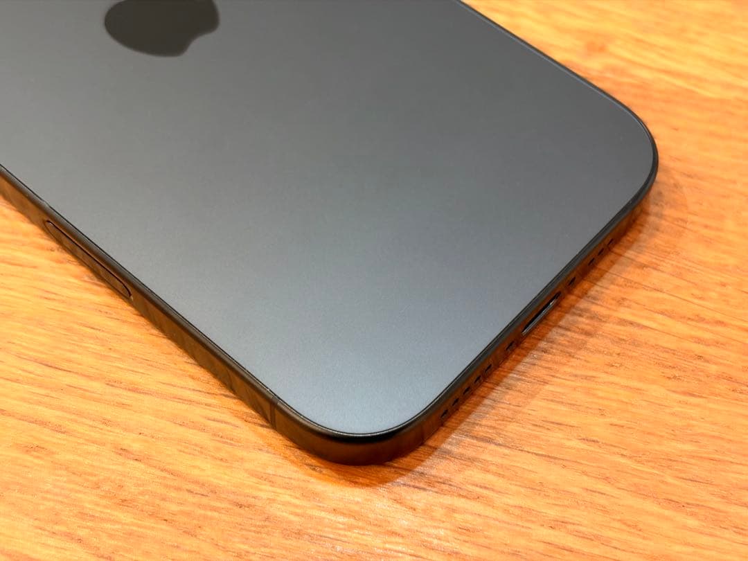 美品　バッテリー最大容量94% iPhone 16 Pro 256GB ブラック