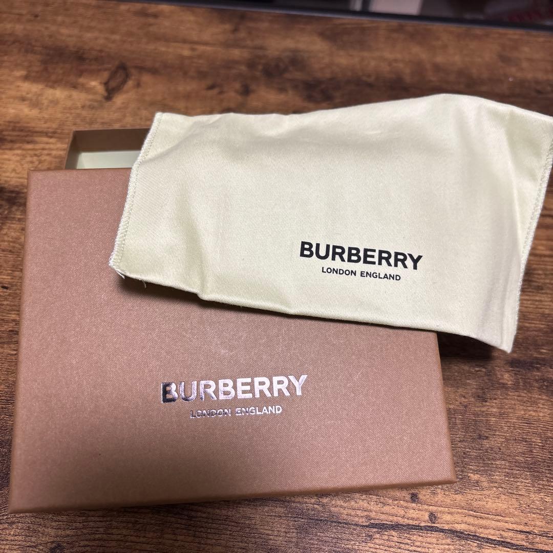 BURBERRY ブラック レザー ケース