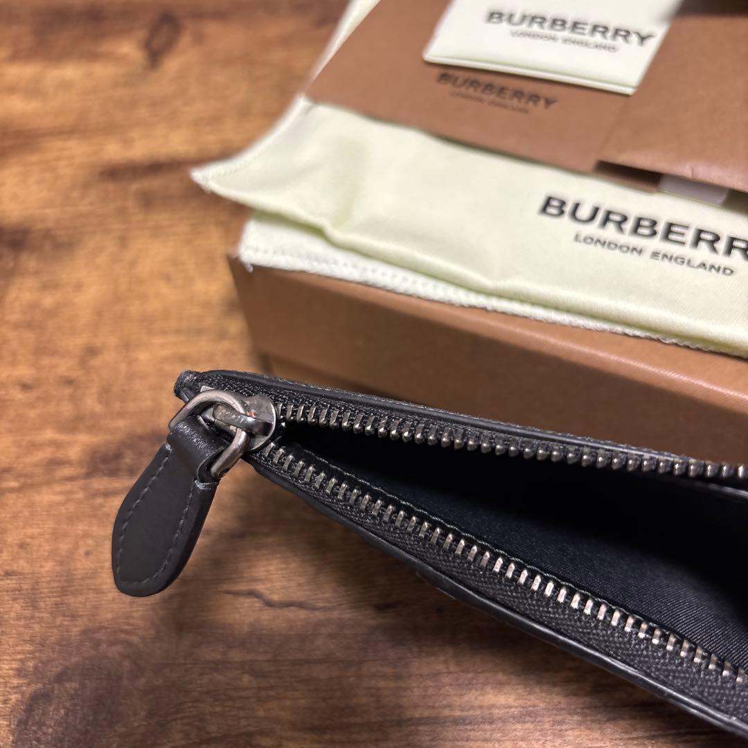 BURBERRY ブラック レザー ケース