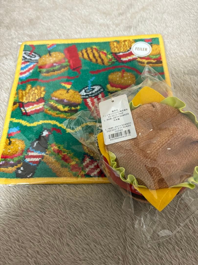 ブラリーバイフェイラー　バーガーショップ　 バーガー型ポーチ　ポーチ＆ハンカチ