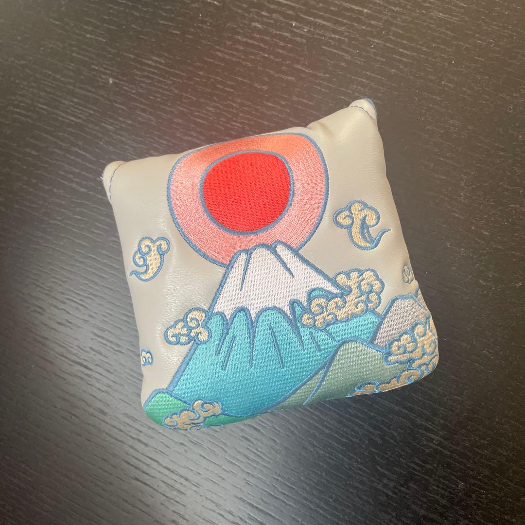 テーラーメイド富士山パターカバー