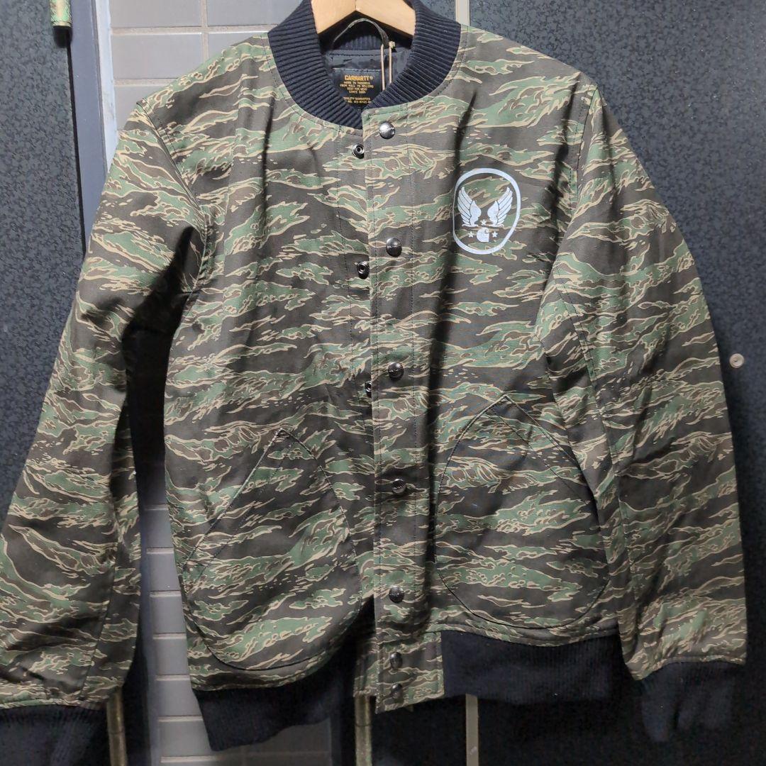 激レア　Carhartt　タグ付き　迷彩柄　ループエムブレムジャケット　Mサイズ