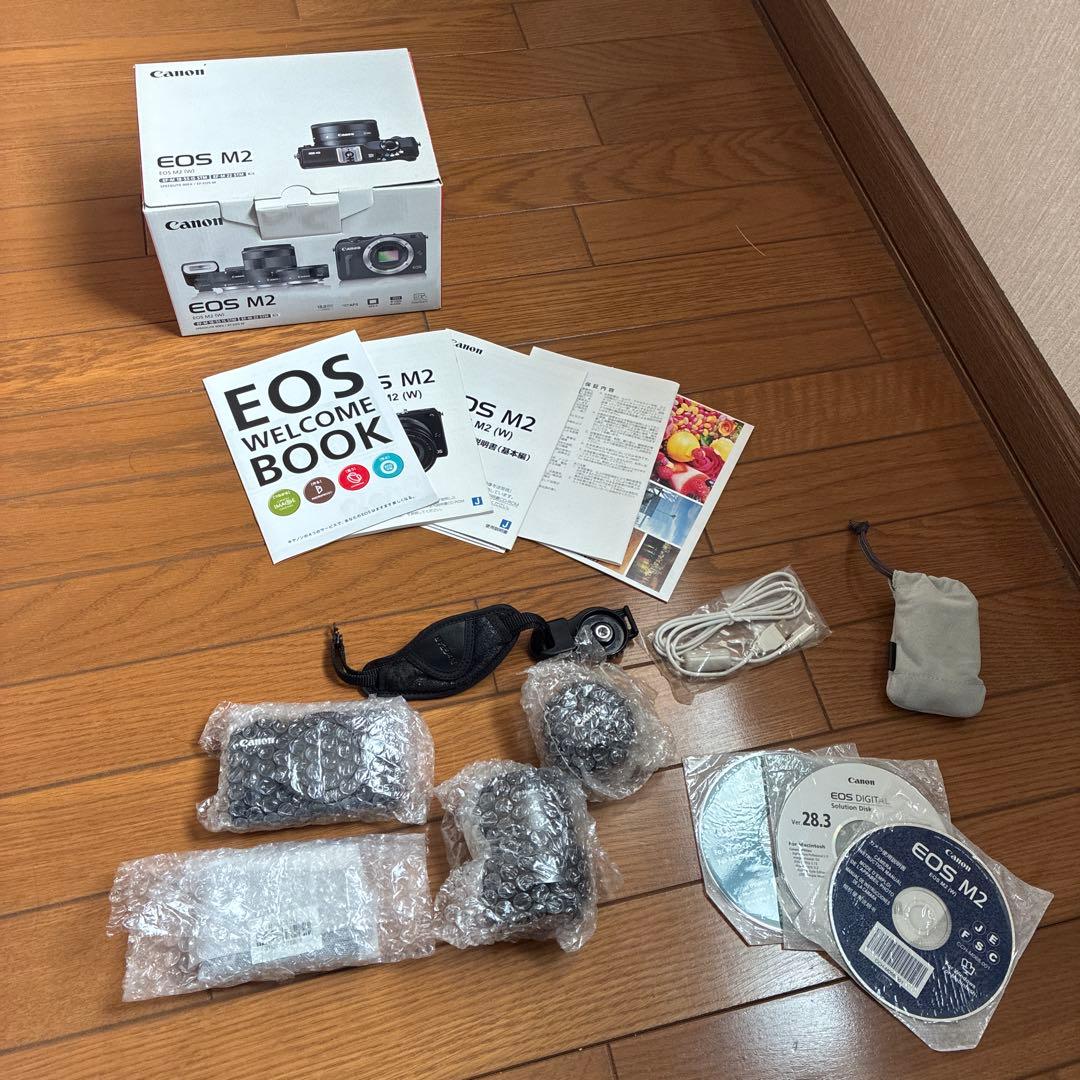 Canon EOS M2　ダブルレンズキット