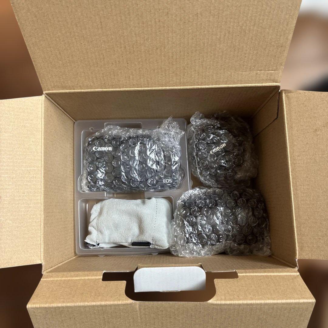 Canon EOS M2　ダブルレンズキット