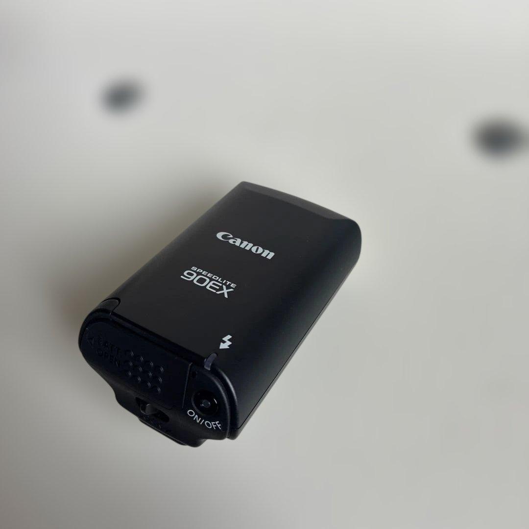 Canon EOS M2　ダブルレンズキット