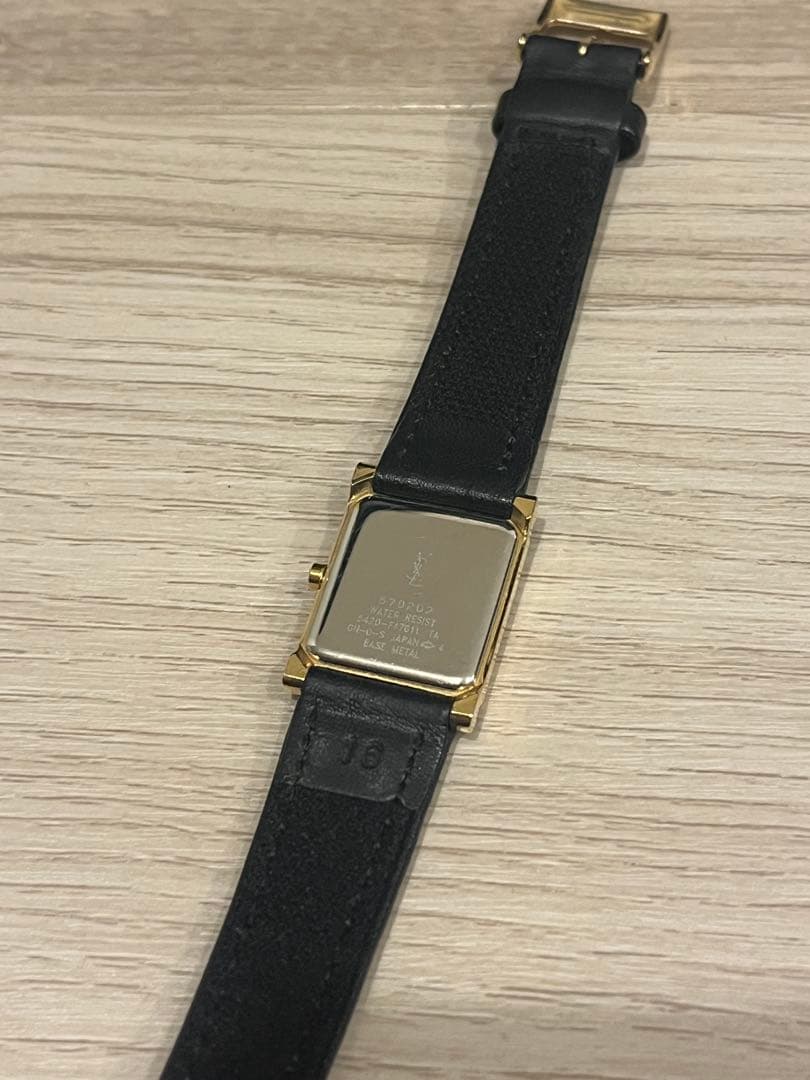 vintage Yves Saint Laurent 時計　quartz