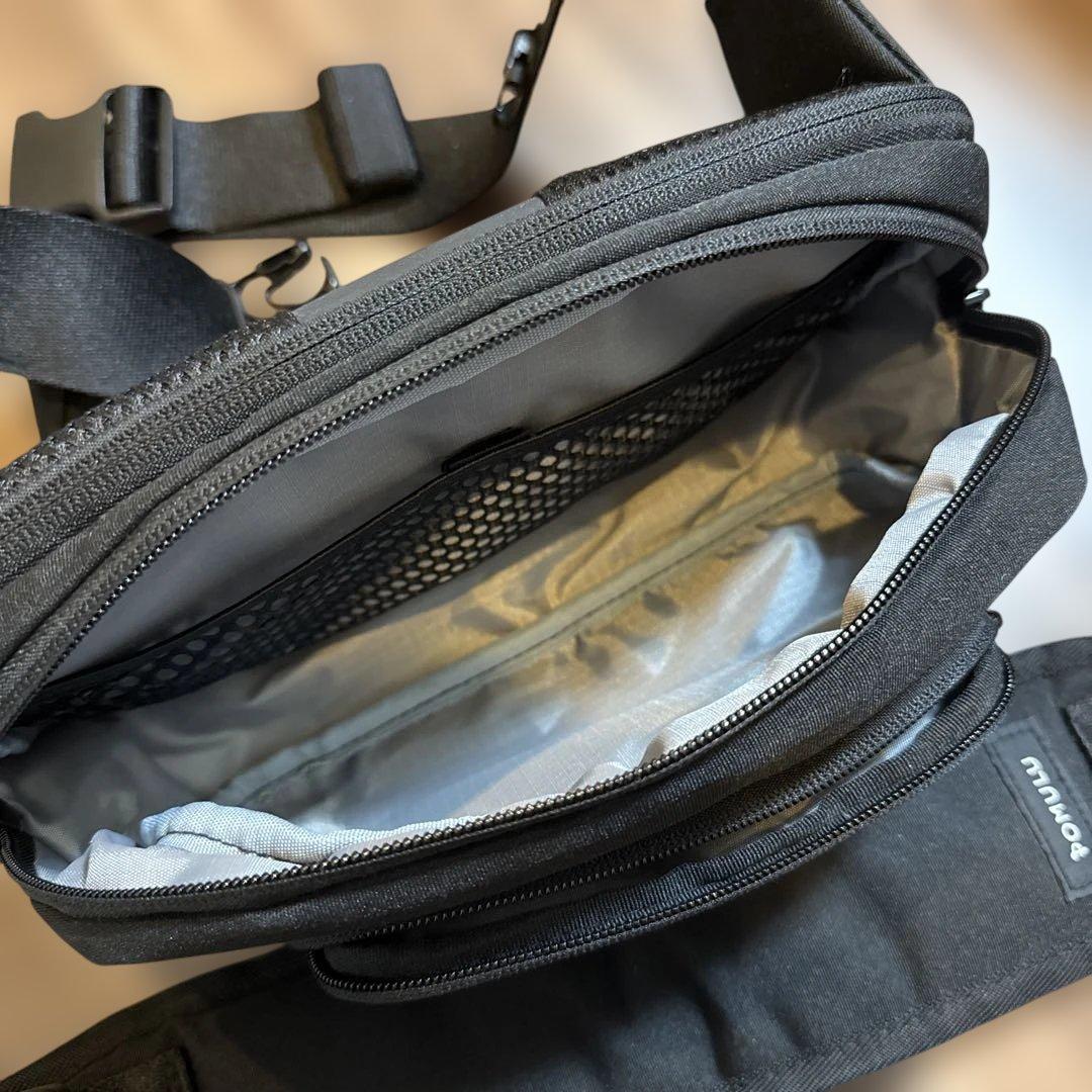 【美品】POMULU ポムル 2WAYヒップシート ショルダーバッグ ブラック