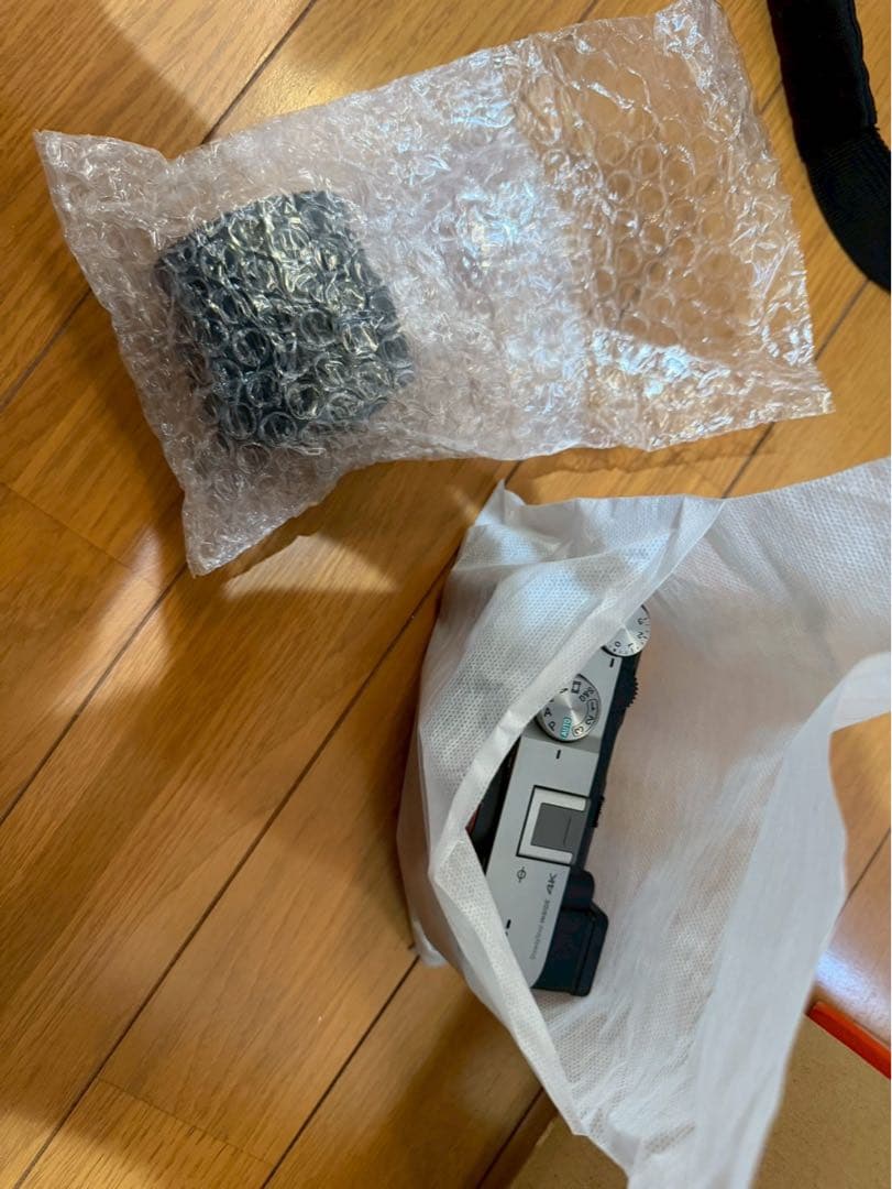 SONY 一眼レフカメラ、三脚、カバー、ショルダーバッグのセット