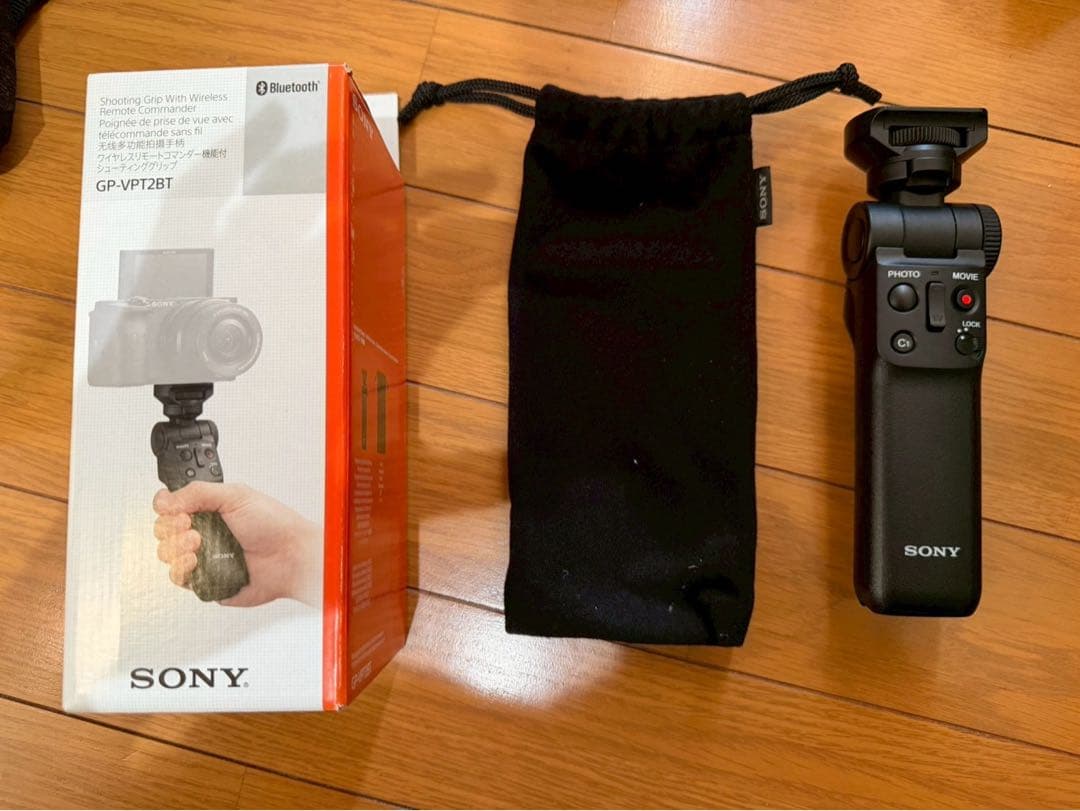 SONY 一眼レフカメラ、三脚、カバー、ショルダーバッグのセット