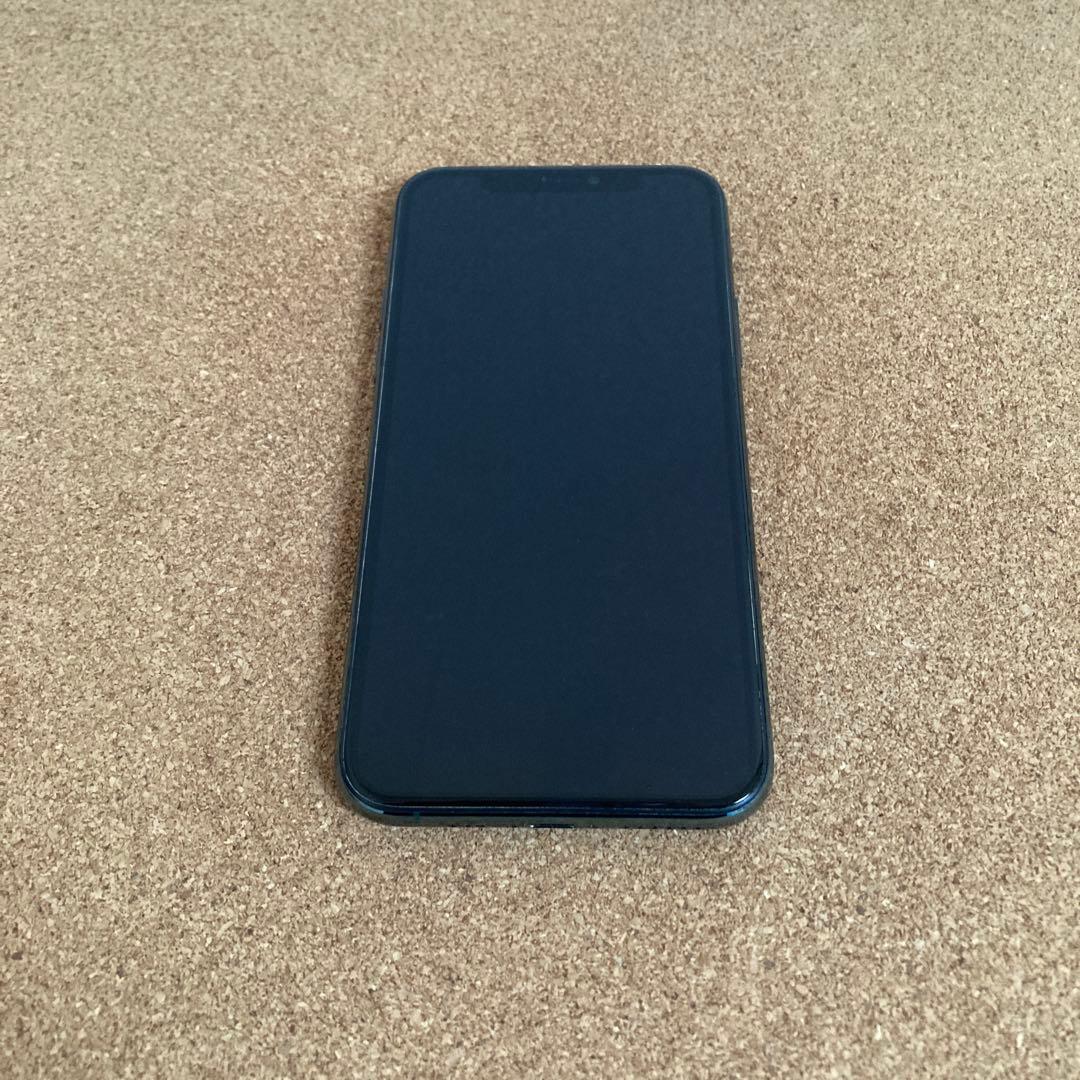 3892 美品☆電池新品☆iPhone11Pro 64GB SIMフリー☆