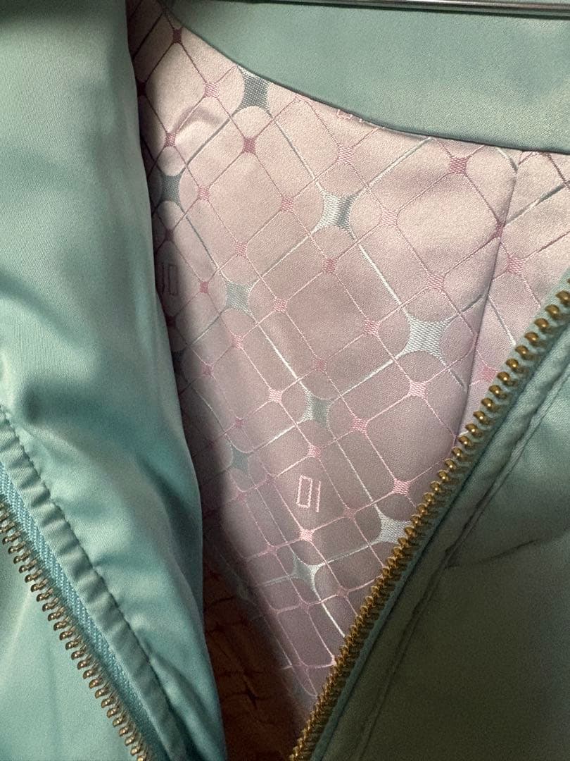 【あゆ】初音ミク アイコニック ダウンジャケット エメラルド M マイラ