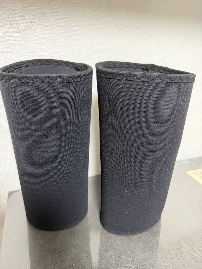 ONI ニースリーブ サイズL 新品未使用品 重さ1027.0g(1組)