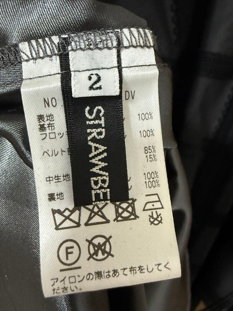 ストロベリーフィールズ　2025年秋冬新作　スカート　ブラック　サイズ2