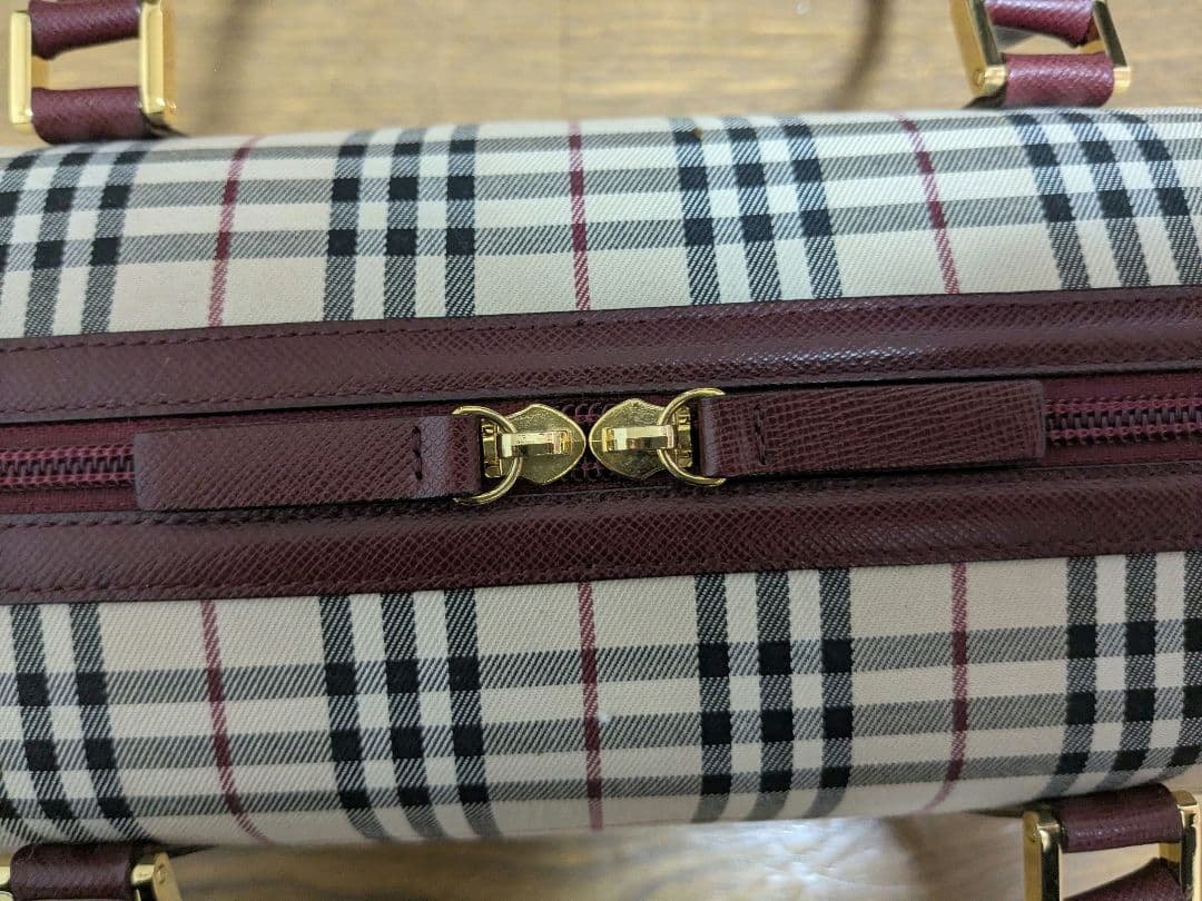 BURBERRY　バーバリー　チェック柄ベージュワインレッドバッグ