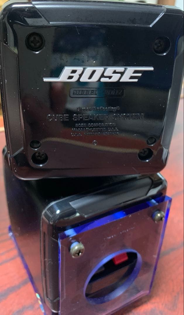 BOSE CUBE SPEAKER SYSTEM 501Z アクリル製スタンド付