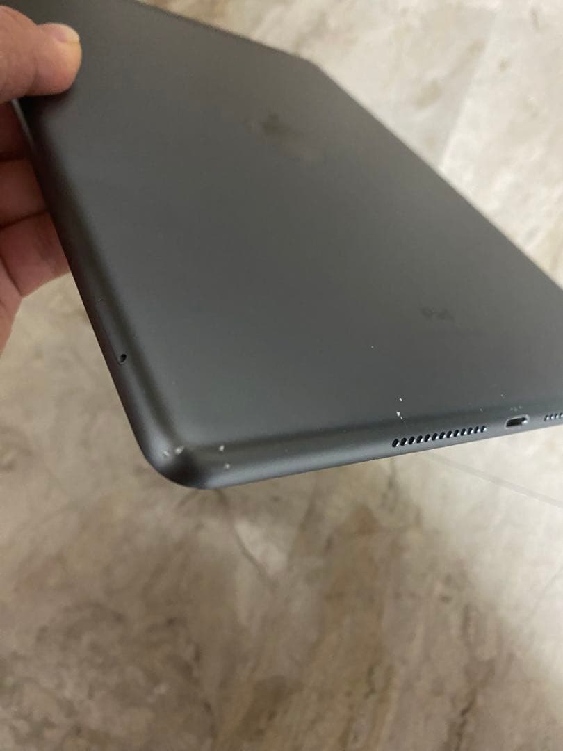 iPad (第9世代) スペースグレー 64GB大幅値下げ！早い者勝ち！