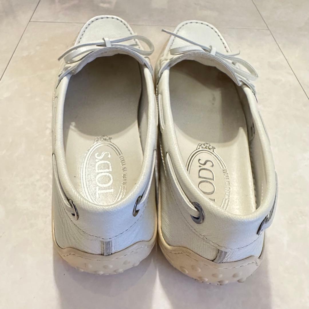 TOD'S ホワイトレザー ローファー36