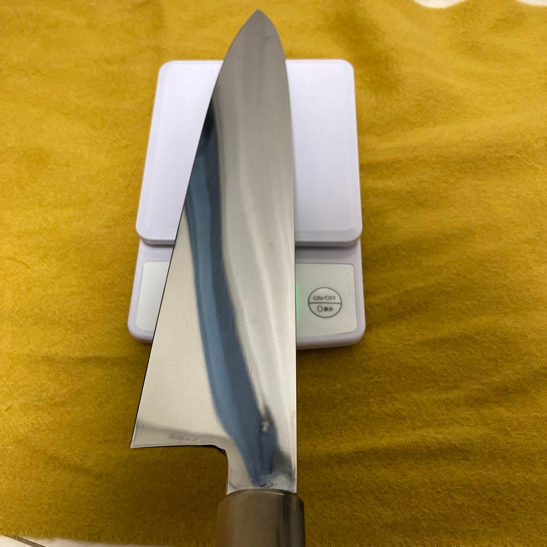 メ*0様 ①全鏡面 銀三 本焼 伝統工芸士 山塚氏　9寸牛刀　準未使用　木鞘付き