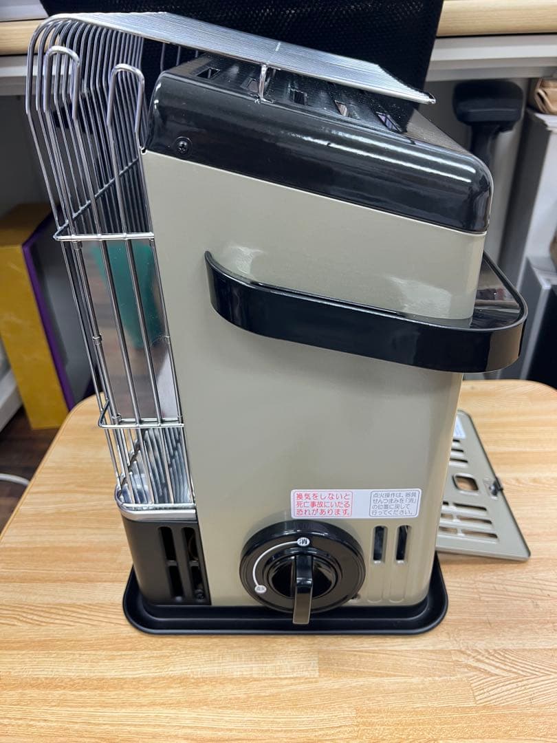 イワタニ　カセットガスストーブ　箱有り