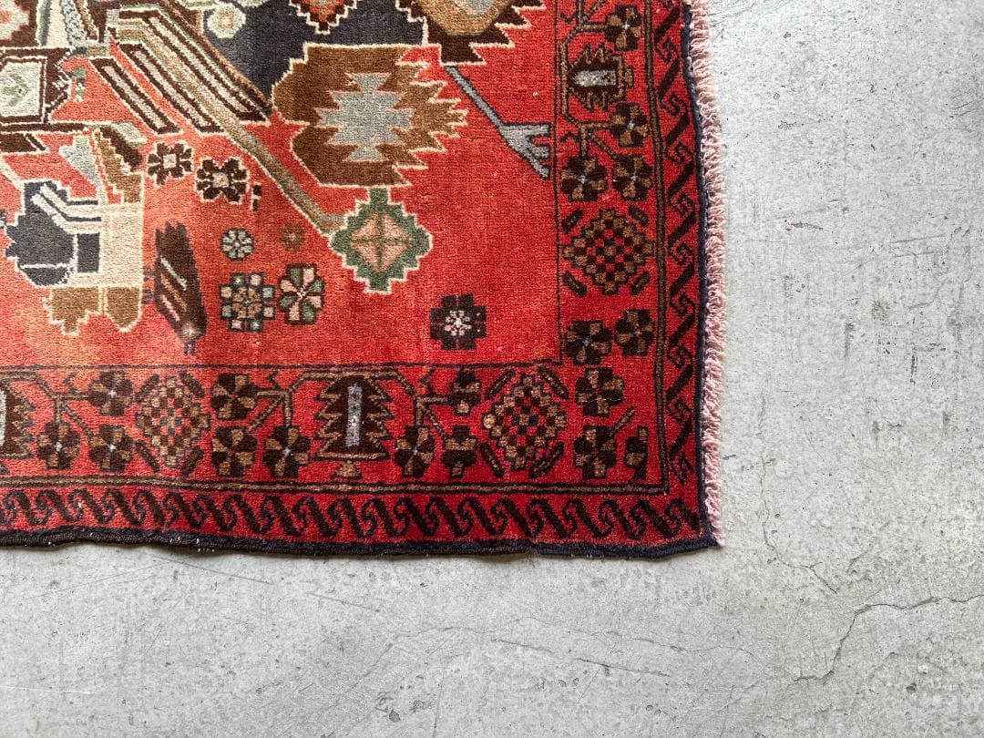 【Vintage rug】アフガニスタン産｜189 × 107cm｜バルーチ族