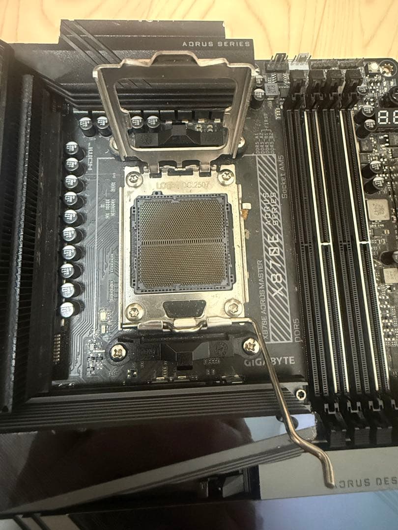 M*M様 GIGABYTE X870EAORUSMASTER上位高級ゲーミングマ