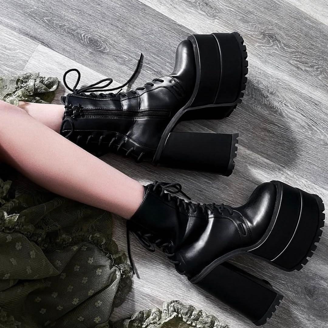 CharlaTedrick【美品】厚底編み上げブーツレースアップブーツゴスロリ