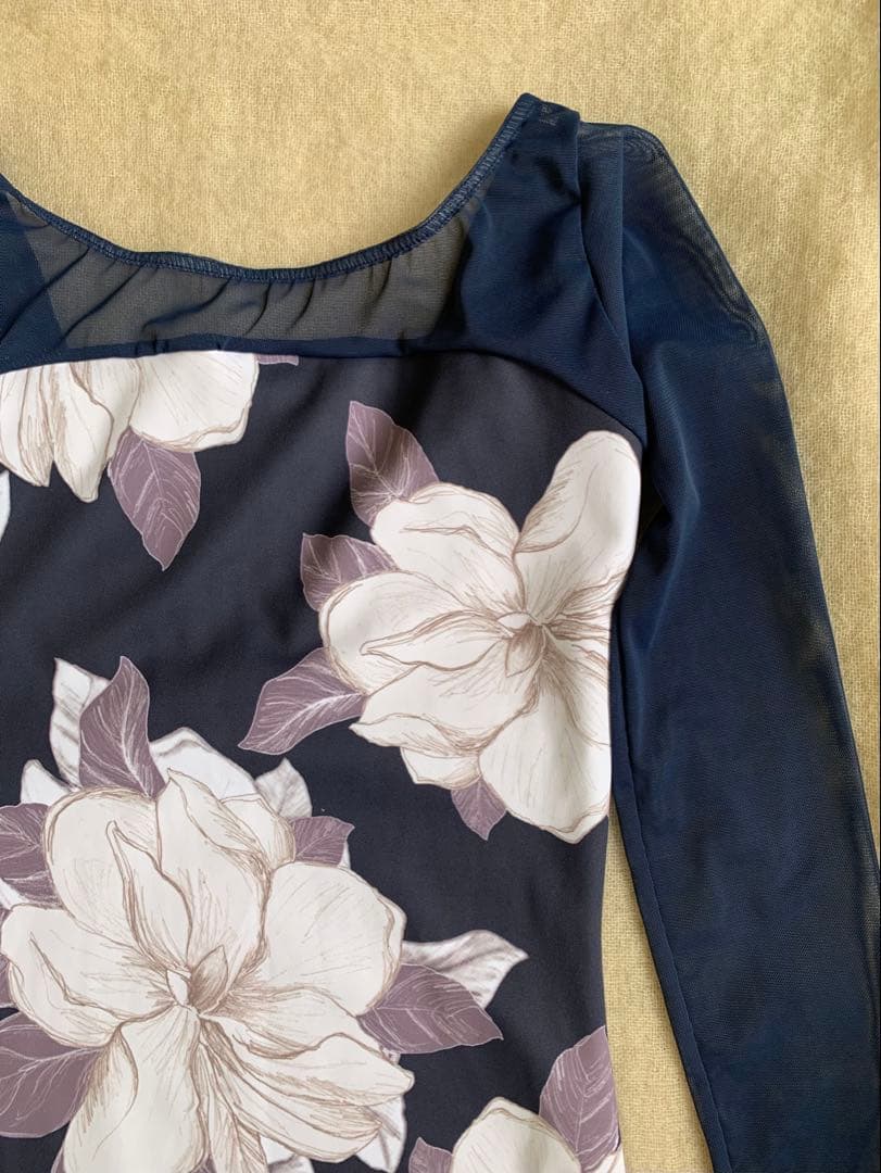 ★新品　stina スティナ　レオタード　Mサイズ