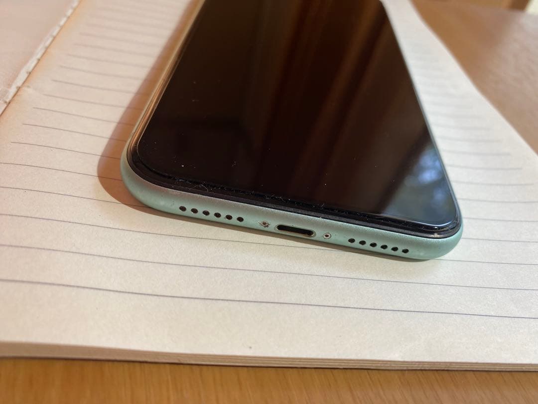 iPhone ホワイト ケース付き