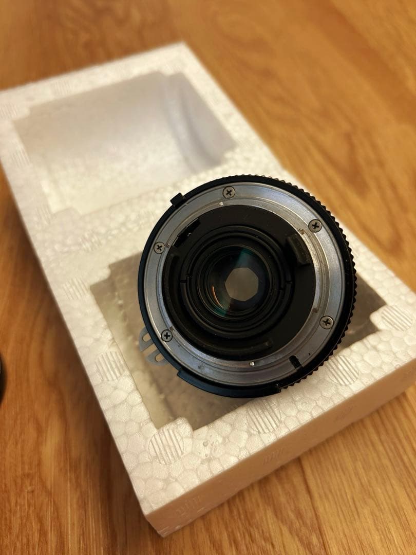 Nikkor F 28mm f2.8 単焦　レンズ　一眼レフ