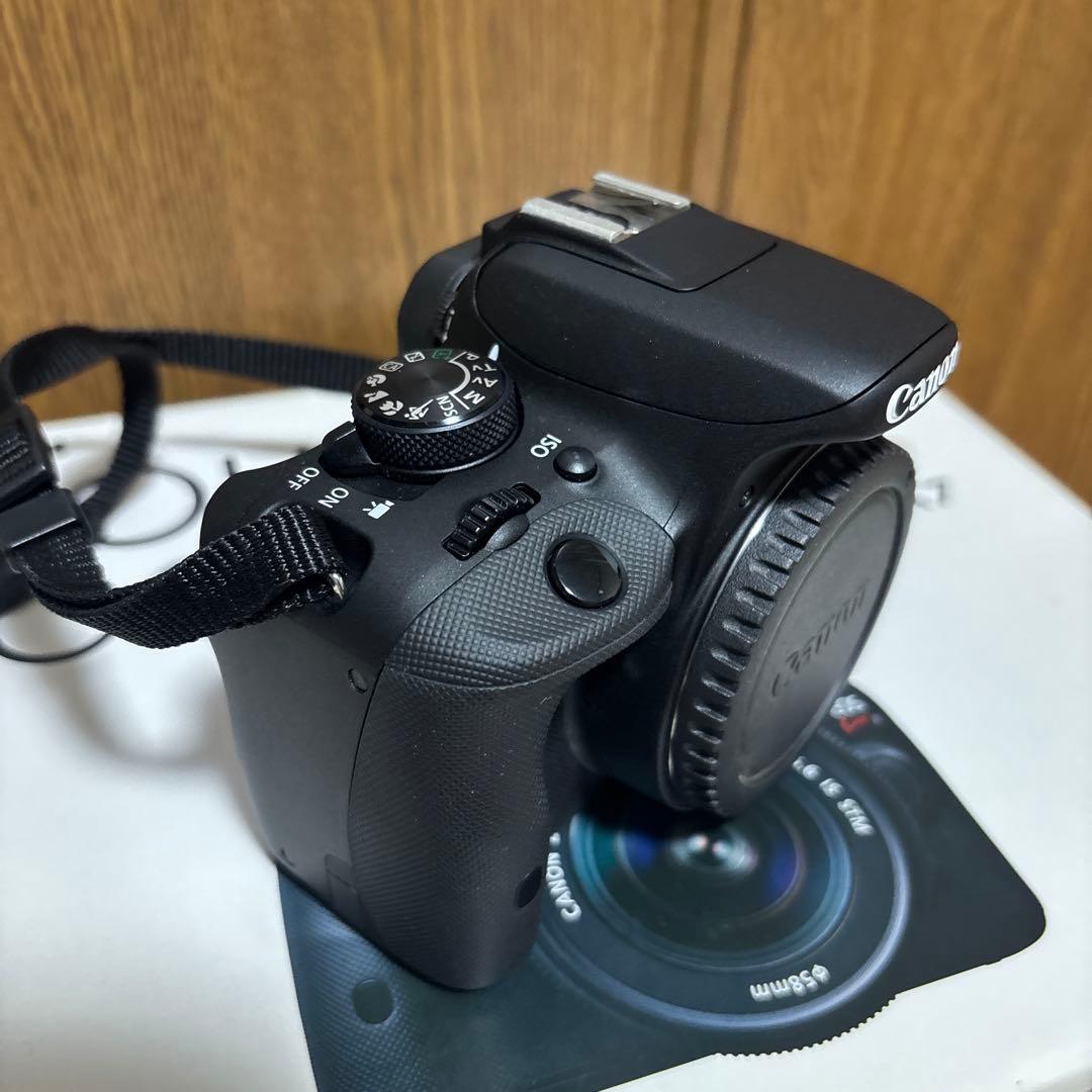 超美品 Canon ダブルズームキットEOS KISS X7 単焦点付き