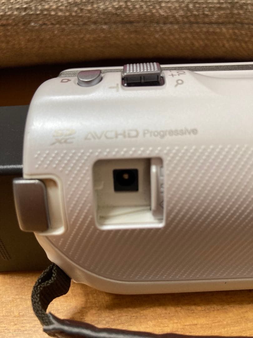 RS　ジャンク品 ビデオカメラとソニーカメラ