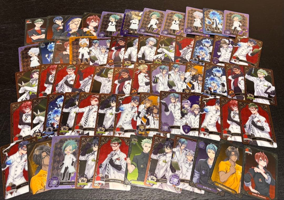 ツイステ グッズまとめ売り 160点