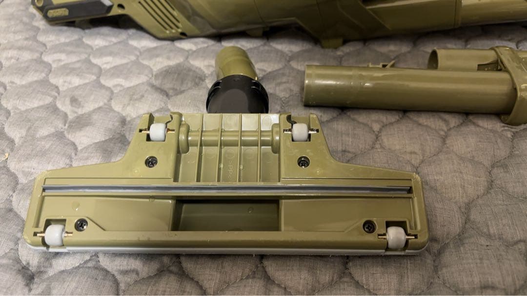 大掃除に！マキタ　充電式クリーナ CLOO3GZW本体　のみ　40v用